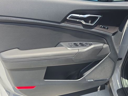 New 2026 Kia Sportage SX FWD image 18