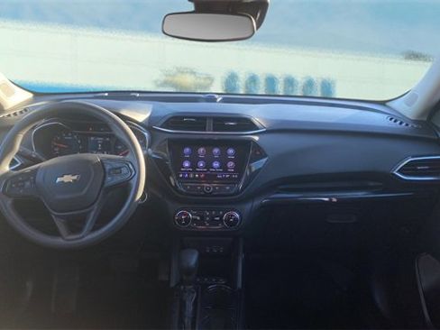 Used 2022 Chevrolet TrailBlazer LT w/ Convenience Package image 15