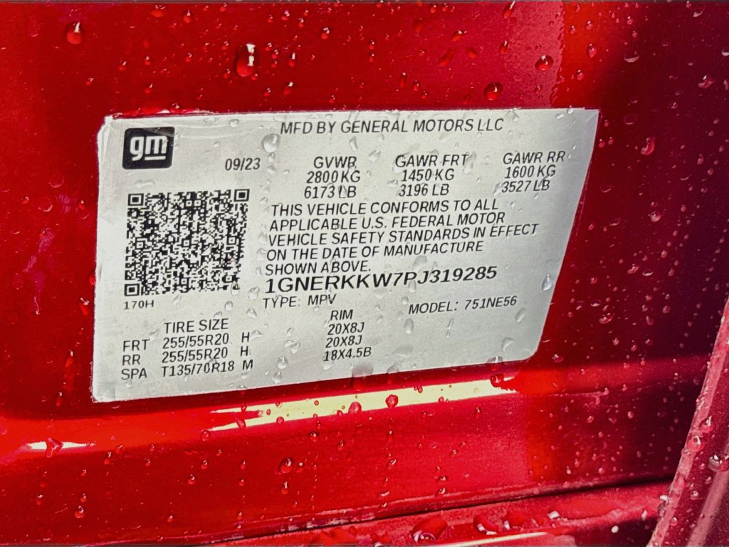 Used 2023 Chevrolet Traverse Premier FWD image 34