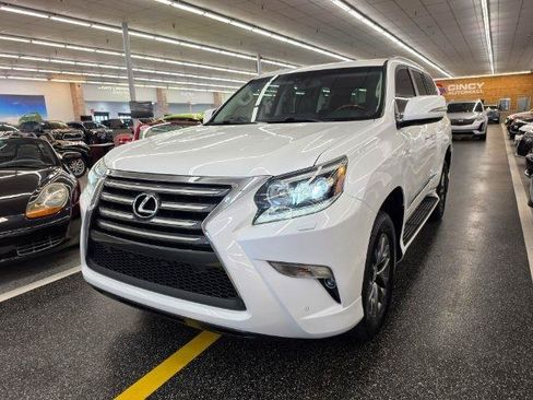 Used 2015 Lexus GX 460 Luxury AWD/4WD image 2