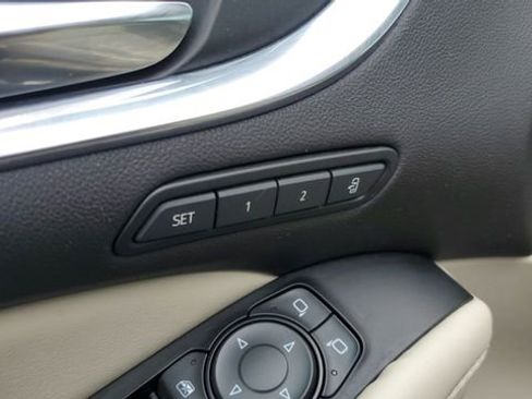 Used 2024 Buick Enclave Avenir w/ Trailering Package, 5000 lbs. AWD/4WD image 5