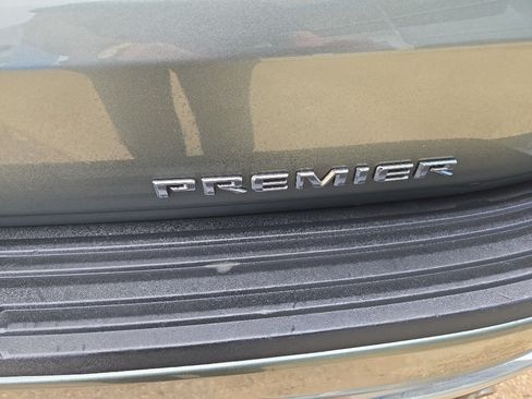 Certified 2023 Chevrolet Suburban Premier AWD/4WD image 17