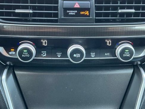 Used 2022 Honda Accord Sport image 12