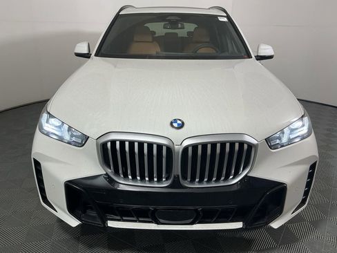 New 2026 BMW X5 sDrive40i w/ M Sport Package image 3