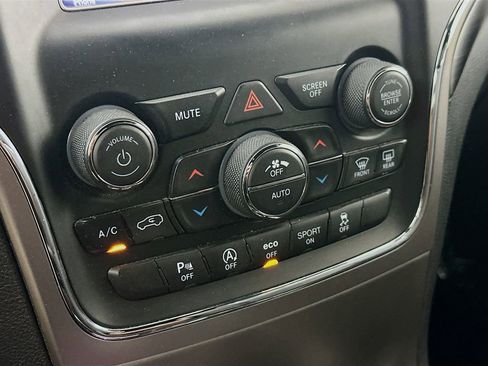 Certified 2021 Jeep Grand Cherokee Laredo image 22