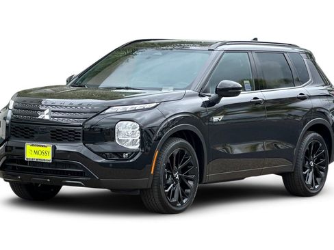 New 2025 Mitsubishi Outlander SEL image 1