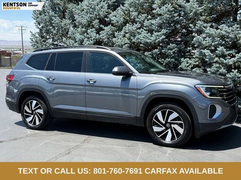 Used 2025 Volkswagen Atlas SE AWD/4WD image 11