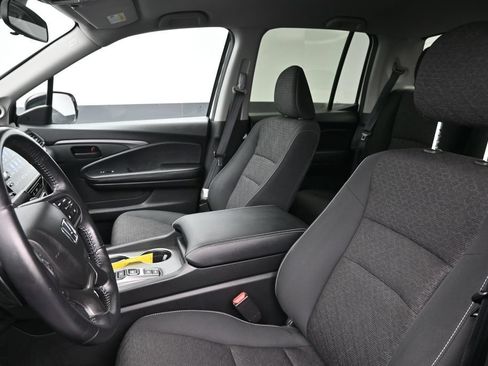 Used 2025 Honda Ridgeline Sport image 23