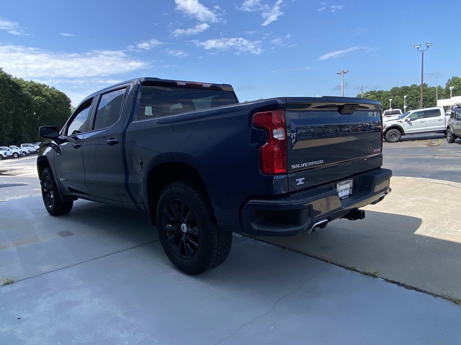 Used 2022 Chevrolet Silverado 1500 RST AWD/4WD image 9