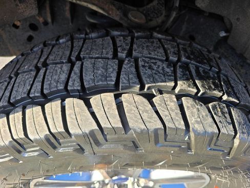 Used 2017 Ford F150 XLT w/ Equipment Group 302A Luxury image 11