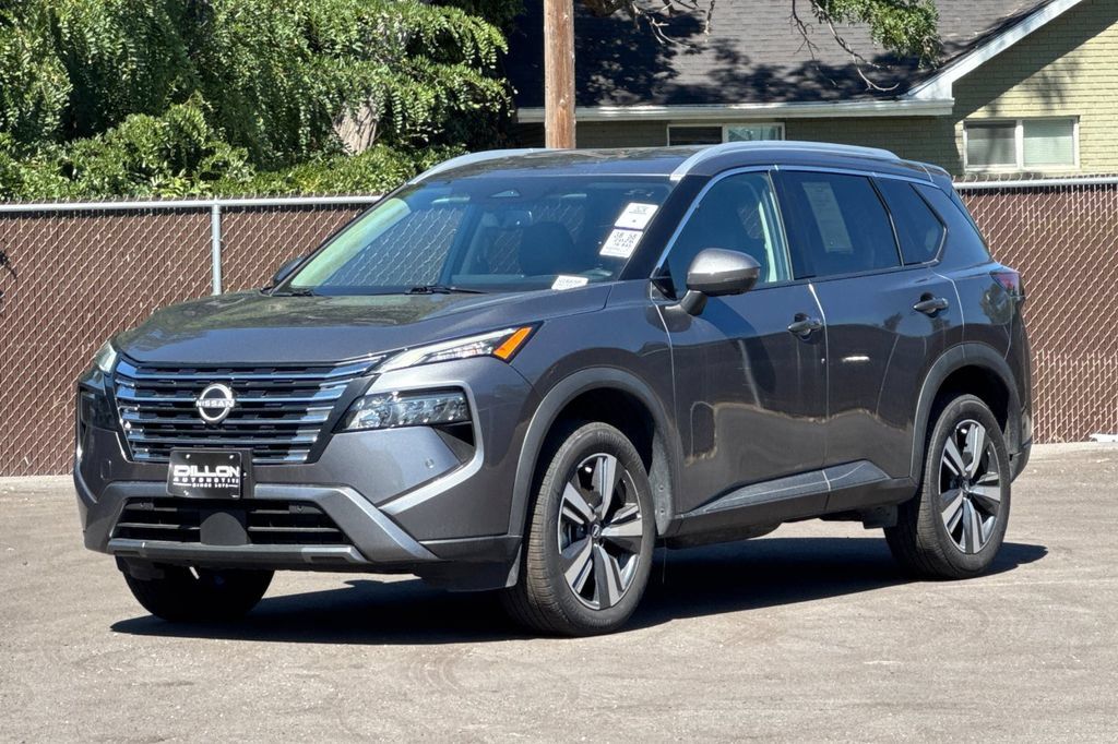 Used 2026 Nissan Rogue SL AWD/4WD image 11