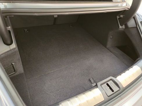 Used 2021 Porsche Taycan 4S w/ Premium Package image 24