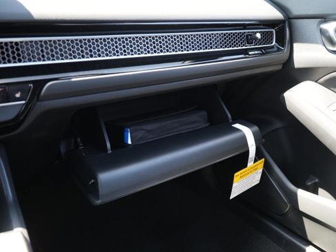 New 2026 Honda Civic FWD Hybrid Sedan image 28