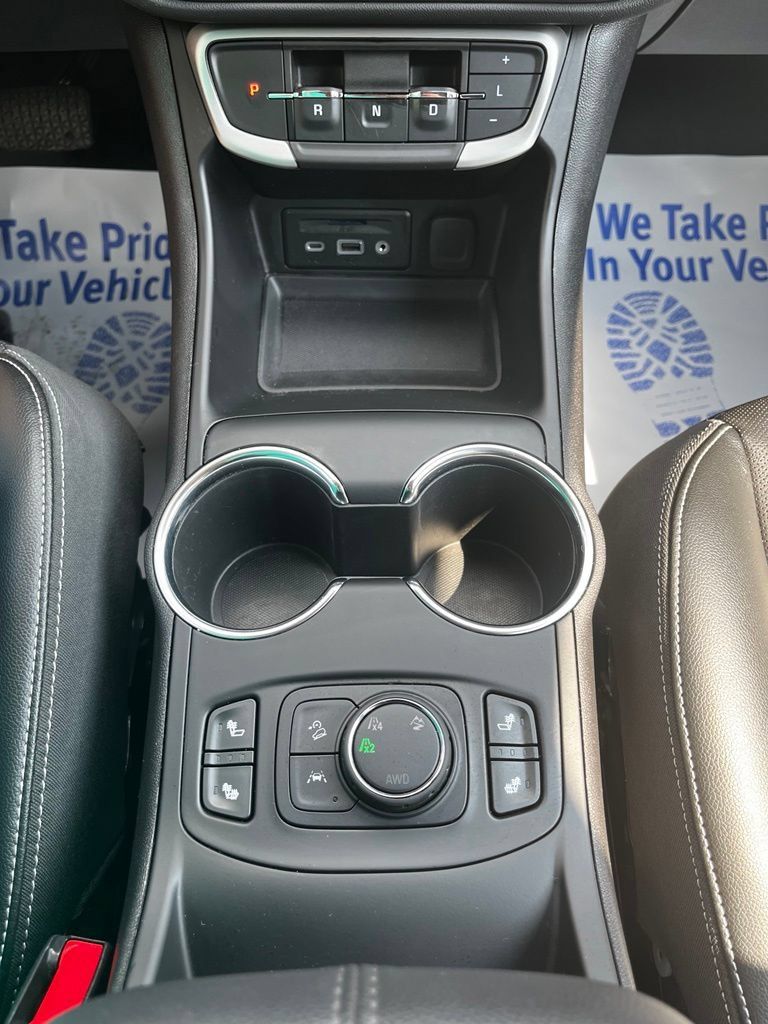 Used 2023 GMC Terrain SLT AWD/4WD image 19