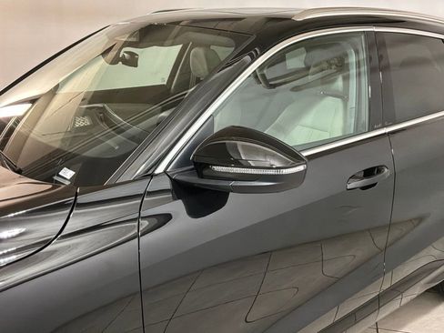 New 2025 Audi Q5 Premium image 23