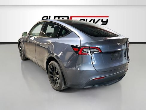 Used 2023 Tesla Model Y Long Range AWD/4WD image 5