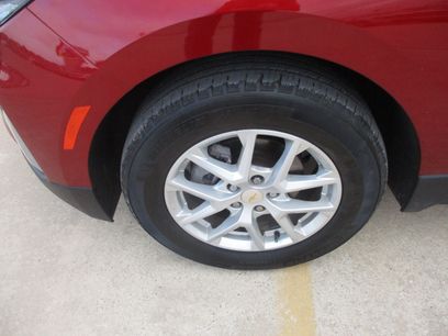 Used 2024 Chevrolet Equinox LT