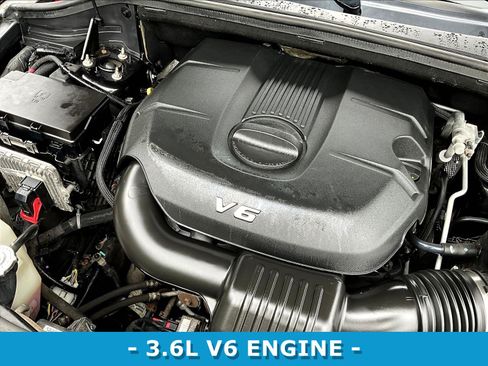 Used 2015 Jeep Grand Cherokee Limited w/ Luxury Group II AWD/4WD image 31