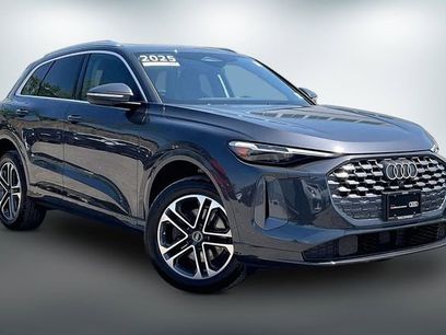 Certified 2025 Audi Q5 Premium w/ Premium Plus