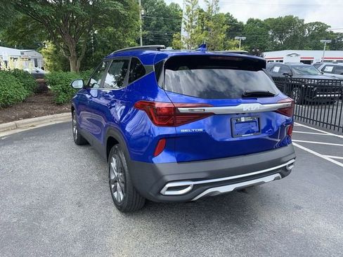 Used 2023 Kia Seltos S w/ Navigation Package FWD image 6