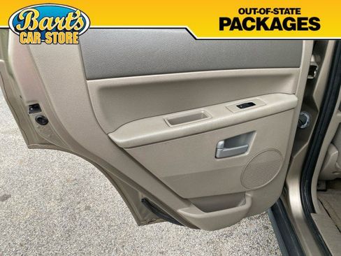 Used 2006 Jeep Grand Cherokee Laredo w/ Trailer Tow Group AWD/4WD image 17