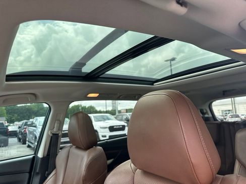 Used 2019 Subaru Ascent Touring AWD/4WD image 23