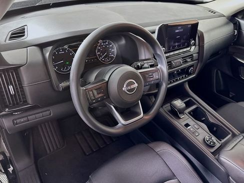 Certified 2023 Nissan Pathfinder S image 11