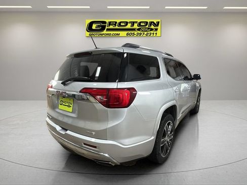 Used 2019 GMC Acadia Denali w/ Technology Package AWD/4WD image 5