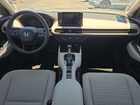 Used 2025 Honda HR-V LX image 9
