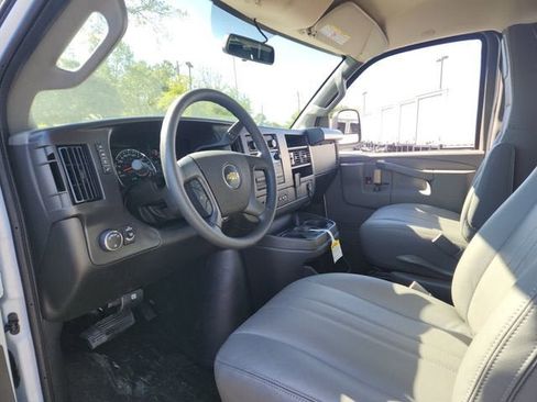 New 2025 Chevrolet Express 2500 w/ Driver Convenience Package image 6