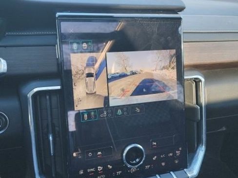 Used 2024 GMC Acadia Denali w/ Super Cruise Package image 13