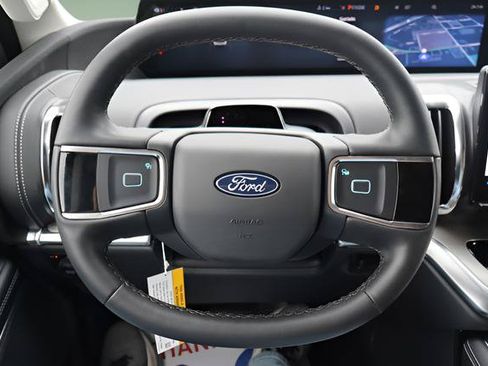 New 2026 Ford Expedition Max Platinum w/ Driver's Package AWD/4WD image 16