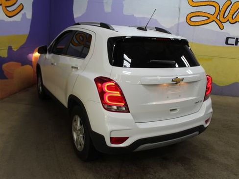 Used 2019 Chevrolet Trax LT w/ LT Convenience Package FWD image 6