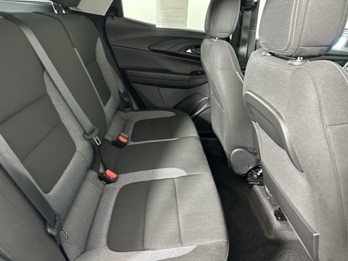 Used 2023 Chevrolet TrailBlazer LT FWD image 27