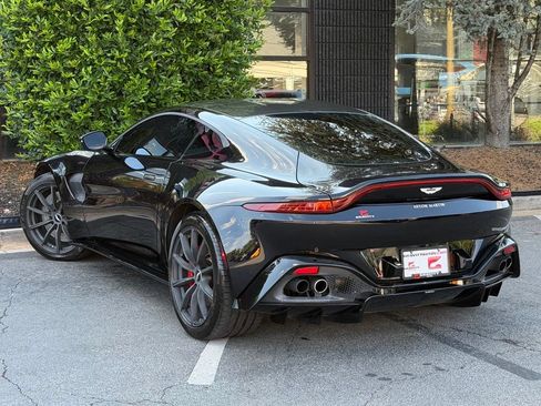 Used 2019 Aston Martin V8 Vantage Coupe RWD image 18