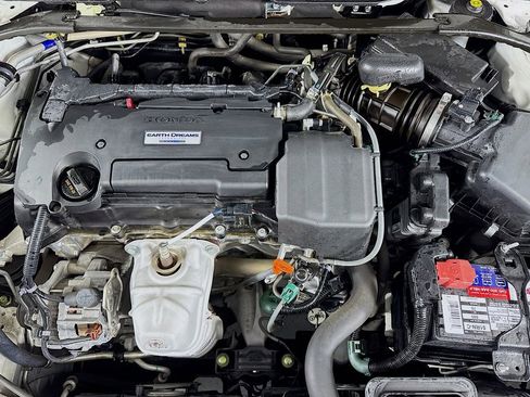 Used 2017 Honda Accord EX-L image 40