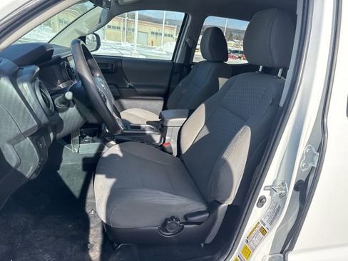 Used 2023 Toyota Tacoma SR image 13