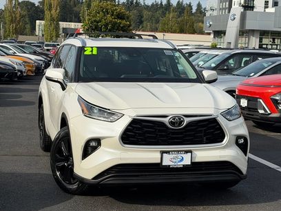 Used 2021 Toyota Highlander XLE