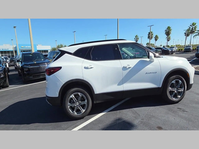 New 2026 Chevrolet Blazer LT w/ Convenience Package FWD image 18