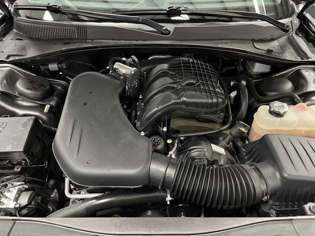 Used 2023 Chrysler 300 Touring w/ Sport Appearance Package RWD image 32
