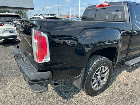 Used 2017 GMC Canyon SLE w/ All Terrain Package AWD/4WD image 13