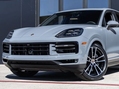 New 2026 Porsche Cayenne image 7