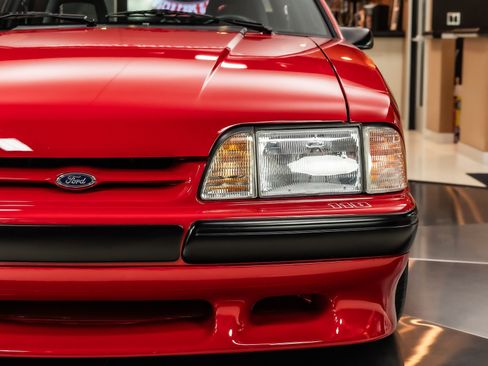 Used 1988 Ford Mustang LX RWD image 29