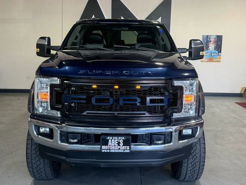 Used 2019 Ford F250 XLT w/ XLT Premium Package AWD/4WD image 3