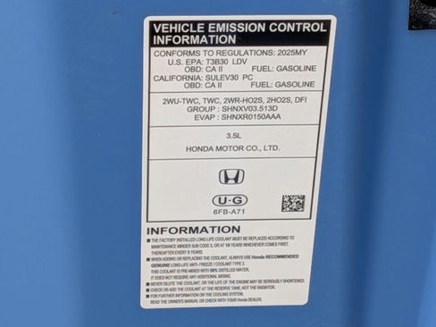 Used 2025 Honda Pilot TrailSport image 25