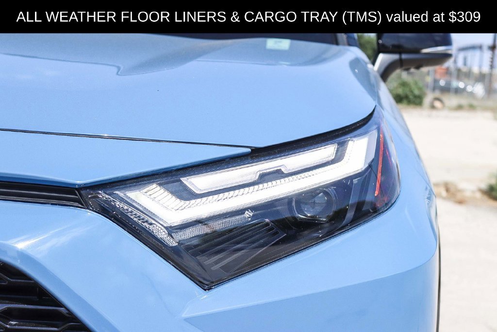 Used 2023 Toyota RAV4 XSE AWD/4WD image 9