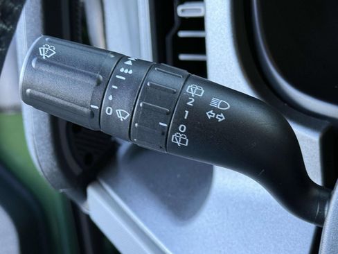 Used 2024 Ford Bronco Big Bend image 16