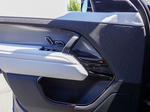 Used 2023 Land Rover Range Rover Sport SE image 14