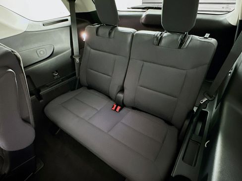 Used 2025 Ford Explorer Active image 29