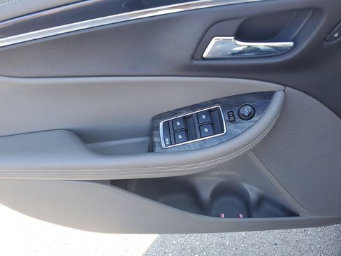Used 2014 Chevrolet Impala LT w/ Premium Seating Package FWD image 20